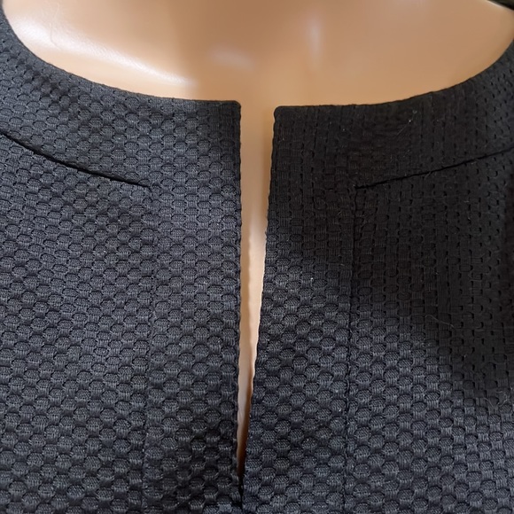 Tahari “Arthur Levine” Dress - Picture 3 of 6